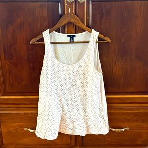 Gap white tank